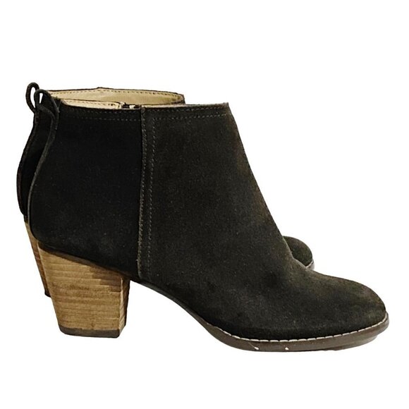 Lands’ End dark brown suede chunky heel booties, size 8 - Picture 4 of 11